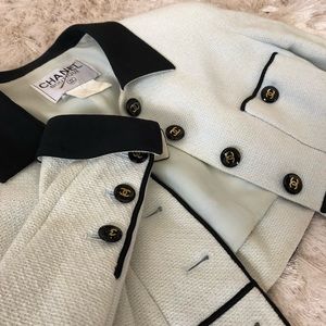 Gorgeous Size XS Chanel blazer jacket